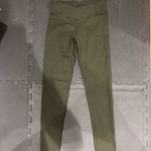 Celestial Bodiez V- cut scrunch butt: army green